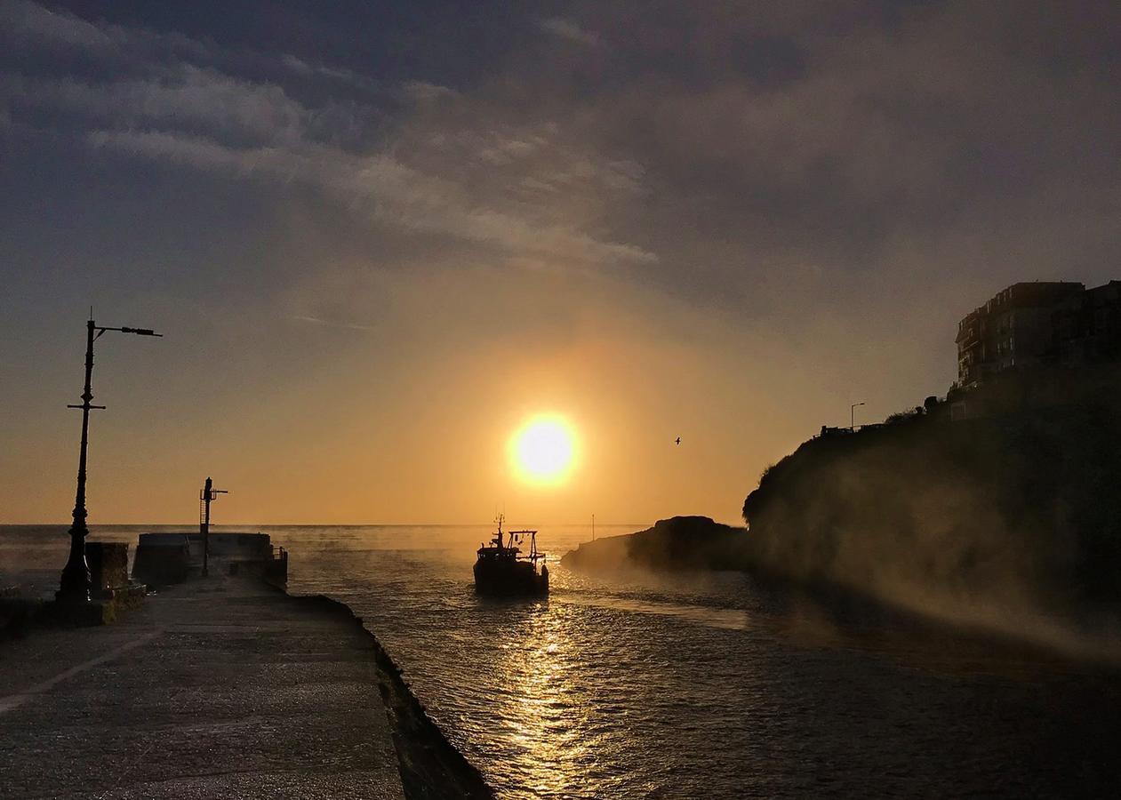 Jolly Sailor Inn Looe Buitenkant foto