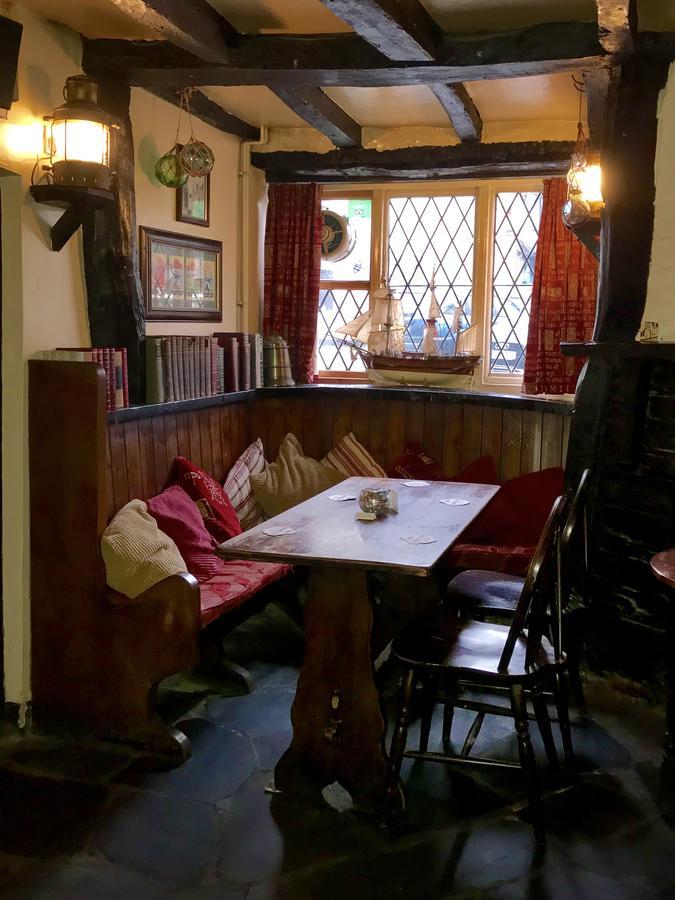 Jolly Sailor Inn Looe Buitenkant foto