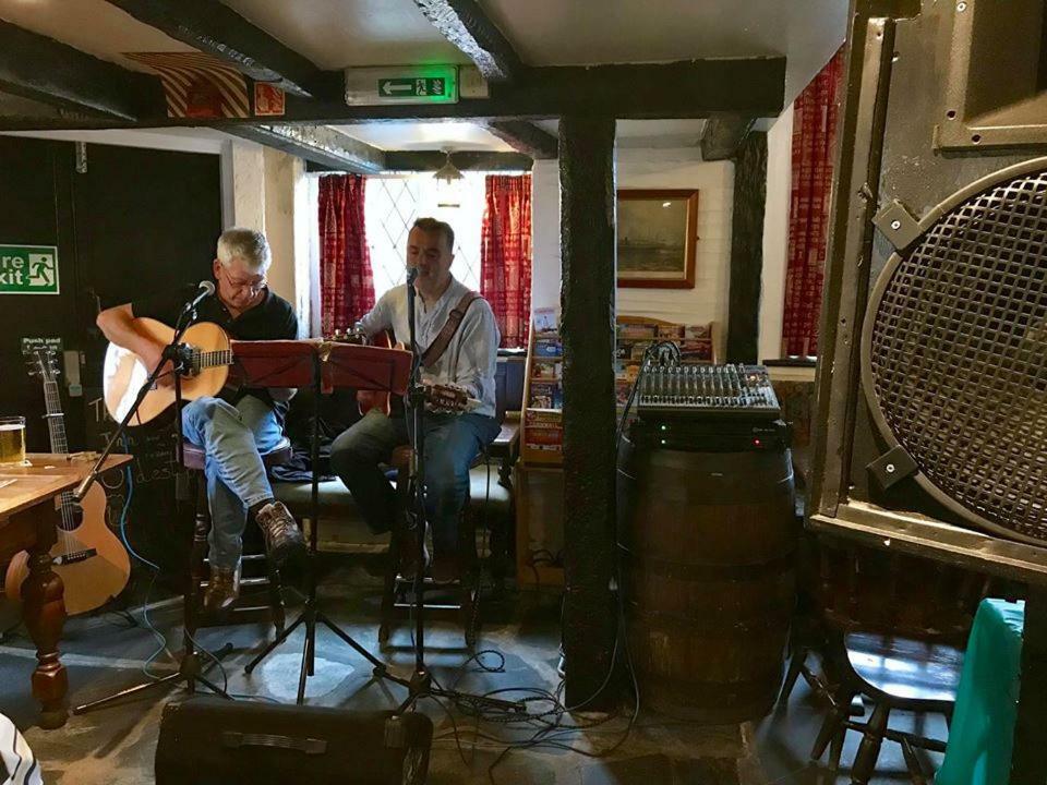 Jolly Sailor Inn Looe Buitenkant foto